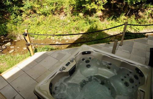 SKI Bike, Hike & Golf Townhouse w/ Hot tub - Foto 4