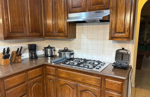 Spacious 4200 sqft - 6 bdrms 4 bath - Gym - Pets OK Near PGA - Universal KIDS - Star Frisco - Photo 25