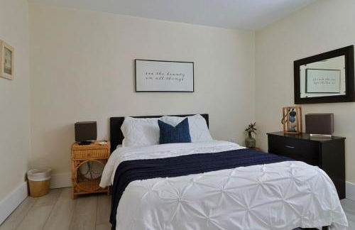 Modern Abode 2BR Near UofR, Highland, Downtown Rochester, NY Sleeps 4 - Foto 28