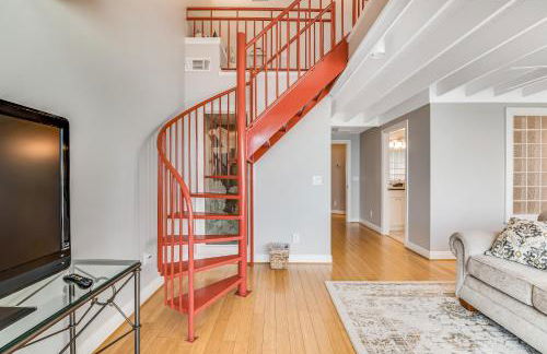 Dog-friendly beachfront dream with a wet bar & two furnished balconies - Foto 38