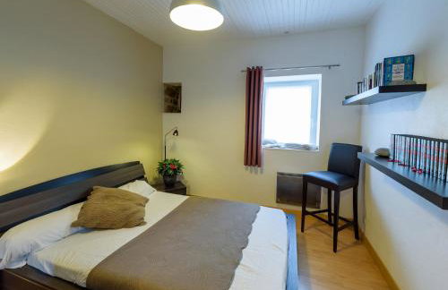 Peaceful Holiday Home in Plouguin With Indoor Pool - Foto 4