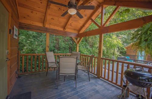 River Cabin Hot Tub & Swim Spa Near Downtown - Foto 27