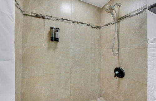 Cottage 2 on Penn - With Pool - Foto 18