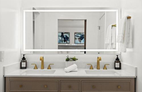 NEW Remodeled Northridge 5 Bedroom Near CSUN & Sherwood Forest - Foto 15