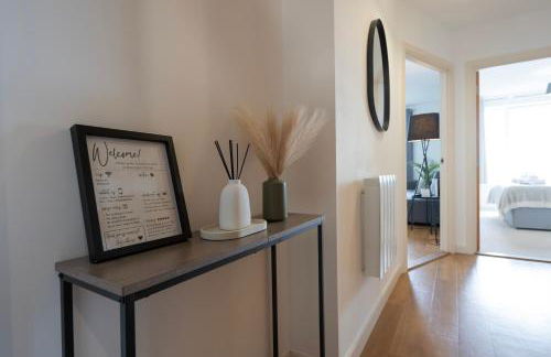 1BR River View - Parking - Sleeps 4 - Foto 15