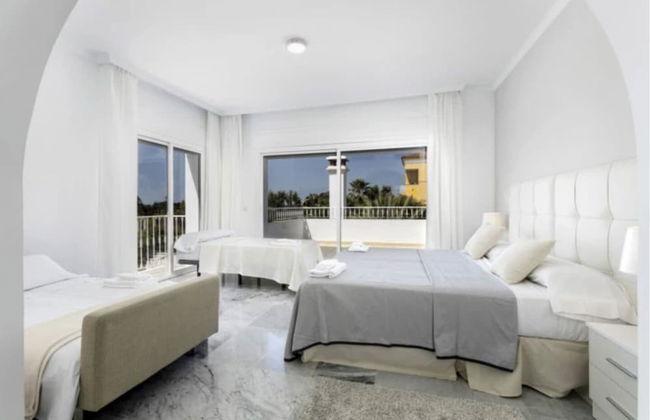 Elegant Villa Retreat - Foto 11