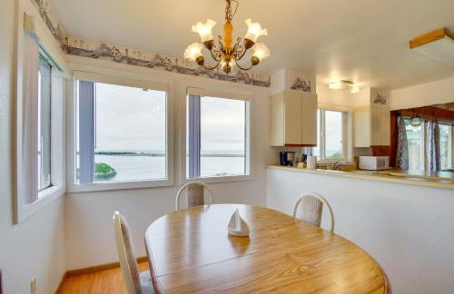 Rustic Coastal Smith River Cottage with Ocean Views! - Foto 9