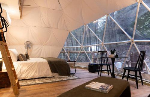 “Climber's Den” Rare Cliffside Stay w/ HotTub RRG - Foto 8