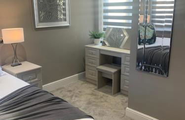 Willshaw Suites for families over 25 only - Foto 44