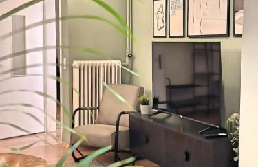 Urban & Chic: 2Bdr, Parkplatz - Photo 25