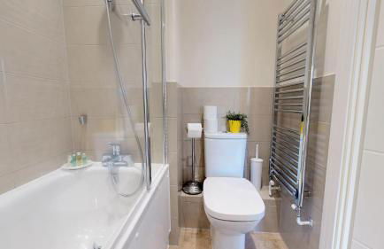 NIKSA Serviced Accommodation - Welwyn Garden City Business Park - Foto 10