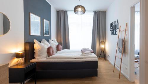 Pure Berlin Apartments - for up to 5 guests near Uber Arena, central, stylish - Photo 2, towels
