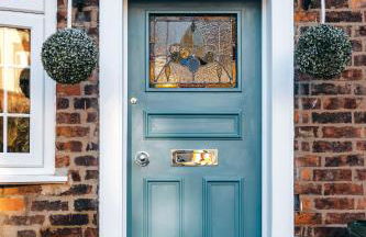 Quaint Georgian house with Parking & Huge Garden 10 mins walk from town - Photo 24