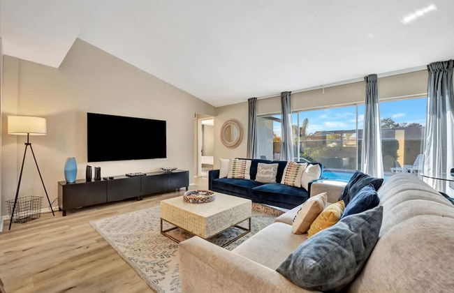 Heated Pool 3b 2b Home 10 Mins to Beach - Photo 2