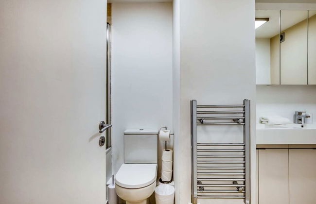 Homely 4 Bedroom House in Brixton - Foto 34