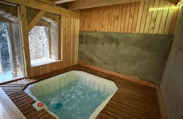 Gite de groupe lacs et forêt du jura - SPA et Sauna Privatif - Orgelet - Foto 3