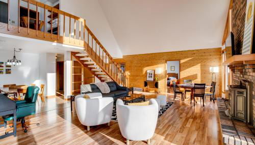 All-Season Lodge 40 Acres Walk to Elkhart Lake! - Foto 5