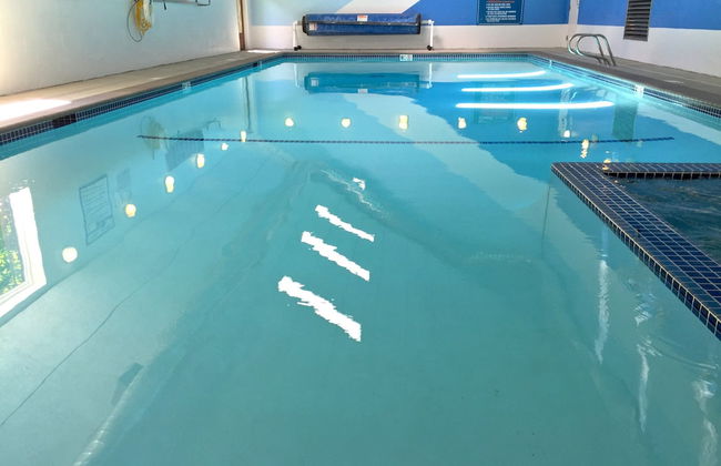 33SW - WiFi - Fireplace - Amenities - Sleeps 4 - Foto 9