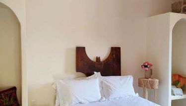 Clède lovée dans la forêt, sauna & bain nordique - Foto 2