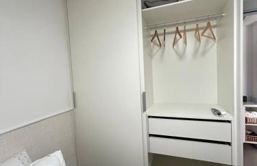 Apartamento mobiliado, com piscina e estacionamento na Barra da Tijuca - Foto 7
