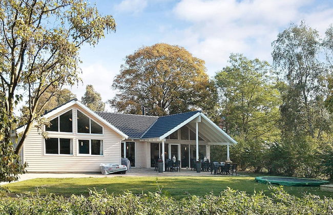 Pet Friendly Holiday Home in Dronningmølle near Sea - Foto 1