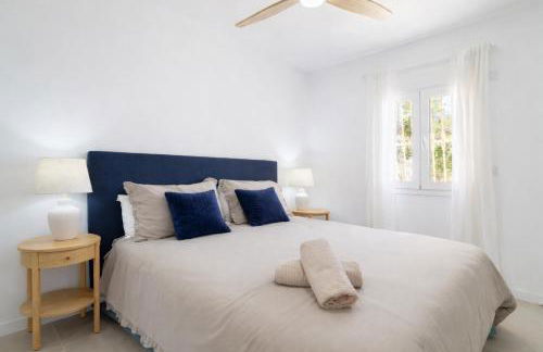 Villa Leandro, First Line Villa with amazing sea views and private access to the sea! - Photo 41