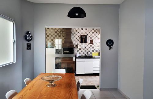 Casa c Piscina, Churrasqueira e Ótima localização - Foto 7