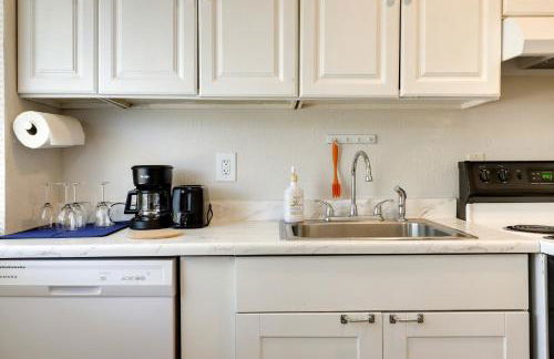 Quiet Lakefront Clearlake Vacation Rental! - Foto 11