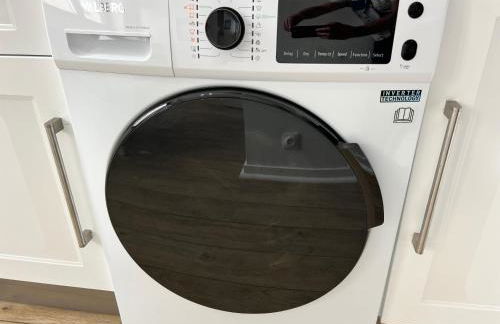 011 CHIC & COSY STUDIO 40m2 HYPERCENTRE WIFI SMART TV NETFLIX - Foto 6