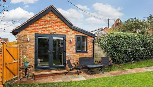 Cottage in the heart of award-winning English village - Foto 1