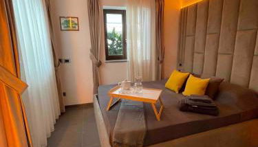 JOIVY Exclusive 2-Bedroom Villa with Private Garden - 5 minutes from the Colosseum - Foto 2