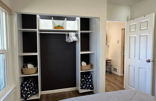 Cozy Home Conveniently Located with King Bed - Foto 9