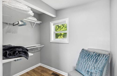 Landmark Lakehouse - luxury living in PLX - Foto 39