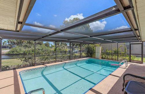 Home with pool and canal access to ocean - Foto 33