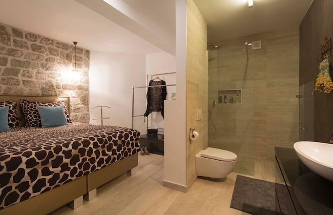 Villa Jatica - Luxury in the Wilderness of Makarska - Photo 1