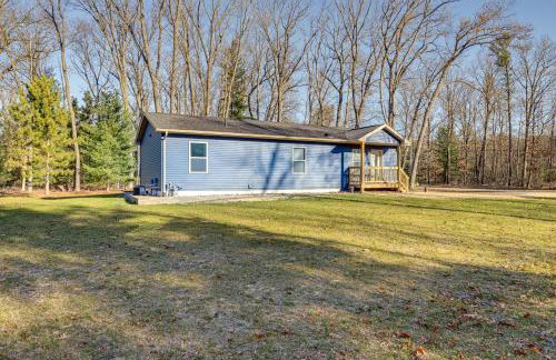 Golf, Hike and Boat Home with Fire Pit in Friendship - Foto 21