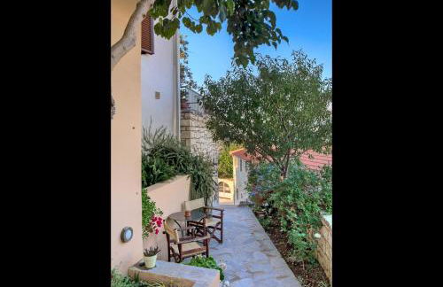 Amari Villas - Photo 40