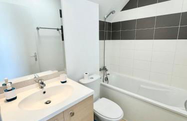 Comfortable Holiday Home Close to a Golf Course in Brittany - Foto 35