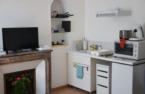 Joli Studio Plein Centre de Milly la Forêt - Foto 9