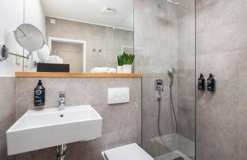 Golden Gate Luxury Rooms - Unique UNESCO Location - Photo 15