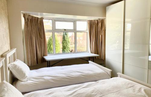 Spacious Five-Bedroom House Close to York Centre - Orchid House - Foto 19