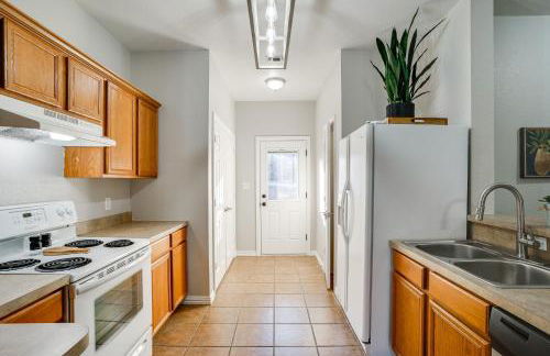 1 Mi to Historic Dtwn Weatherford Home with Yard - Foto 8