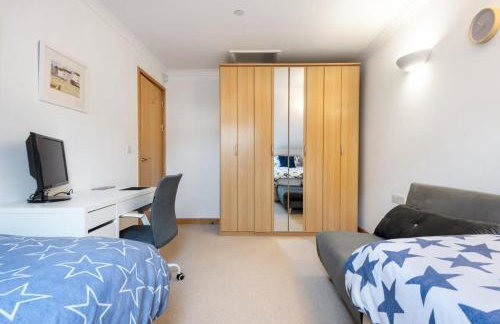 Spacious Flat A Few Mins Walk to Carlyon Bay Beach - Foto 14