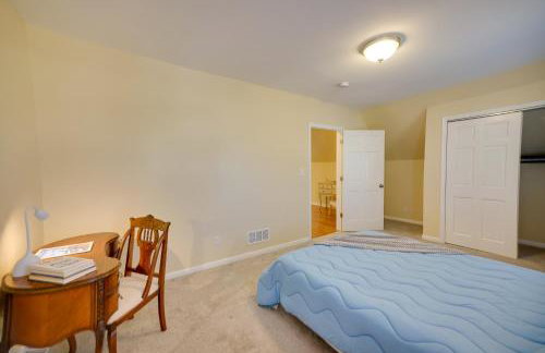 Walk to Kinnickinnic Ave! Newly Updated Abode - Foto 18