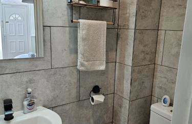 A-N-G Apartments - Parking EV 22kW by the Beach, Canoe Lake & South Parade Pier - Foto 19