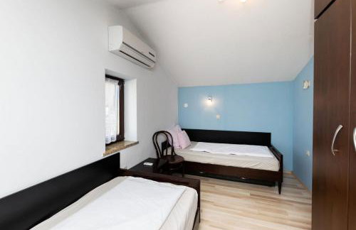 House Poljica with a pool - Foto 38