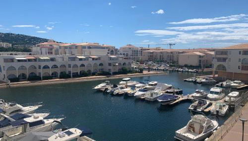 CHARMANT T2 VUE MARINA PLAGES A PIED - Foto 1