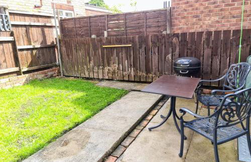 Semi detached quite location - Foto 7