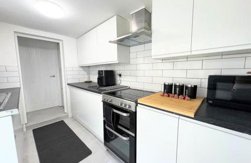 Entire 5 Bed New Home - Southampton Centre - 4BDRM - Foto 44