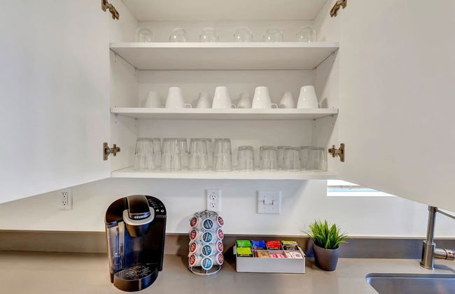 Convenient 2BR Apt w Covered Parking SLC - Foto 12